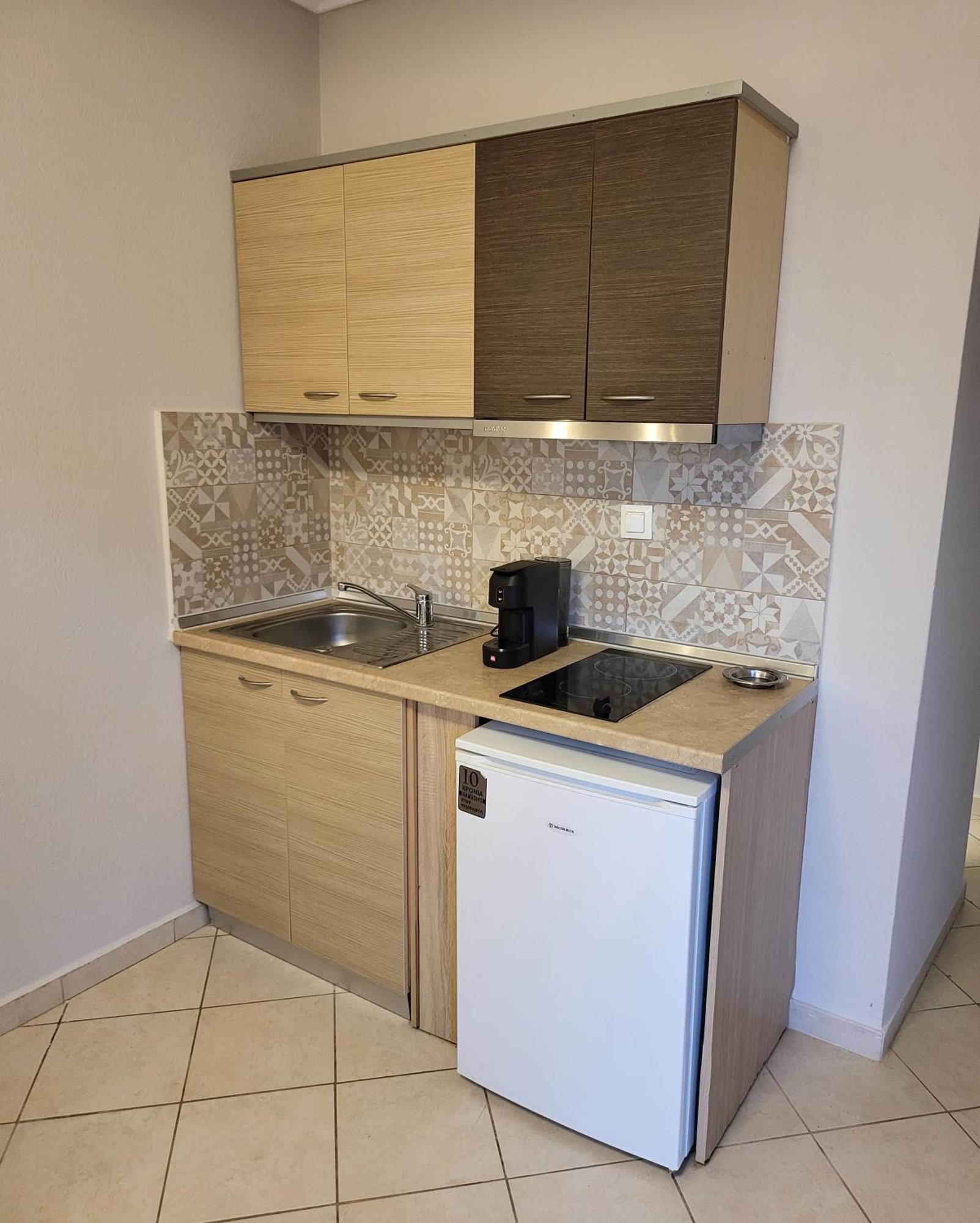 House Spanos Сарти Екстериор снимка